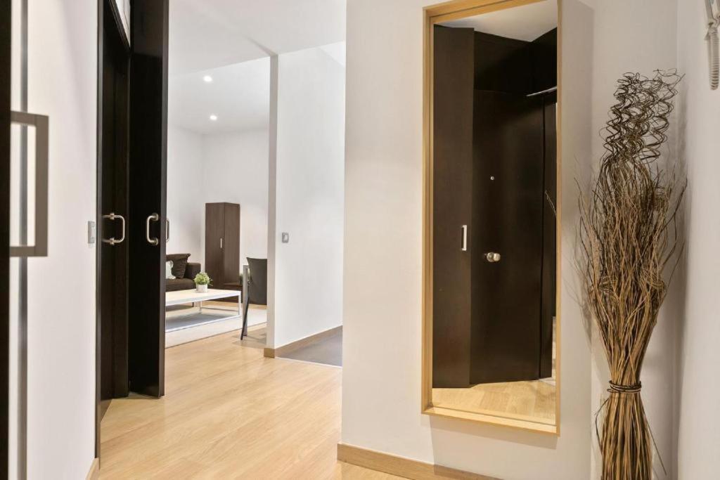 Fisa Rentals Gran Via Apartments Barcelona Kültér fotó